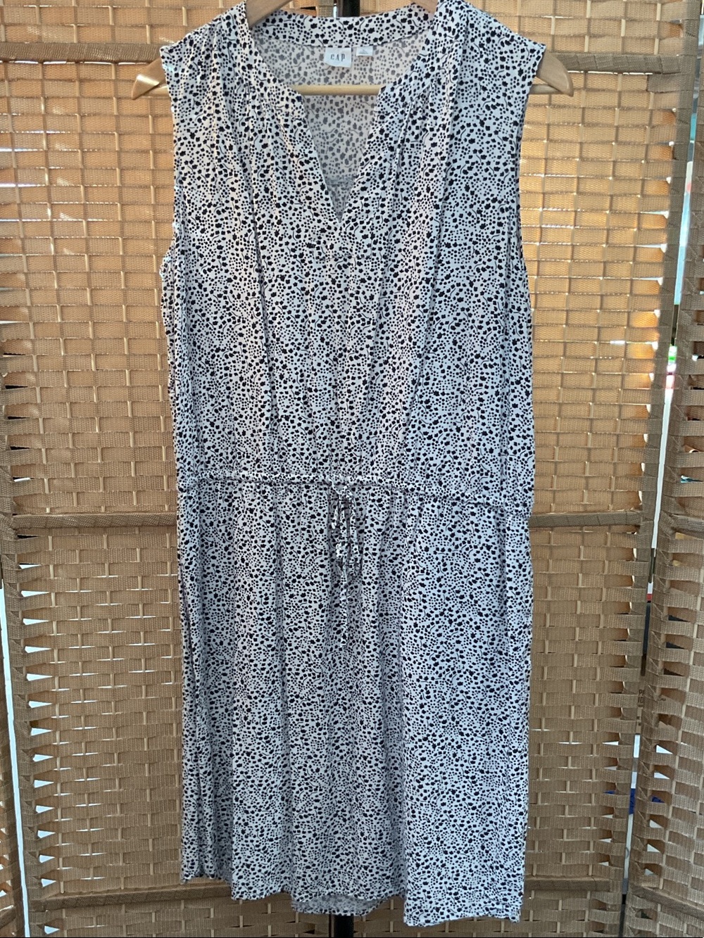 GAP Sleeveless Black and White Midi Dress with Drawstring and Pockets - L Tall